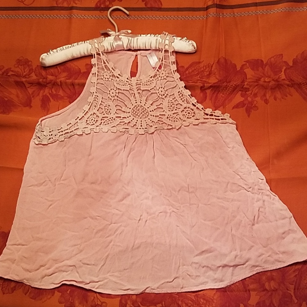 Fairly used super beautiful blush/laced blouse🌹🌹